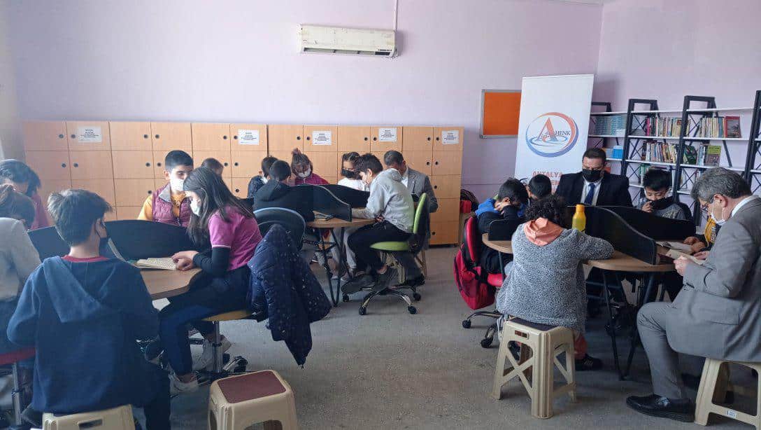 AHENK Projesi Kapsamında Şehit Hüseyin Topkaya Ortaokulu'na Ziyaret