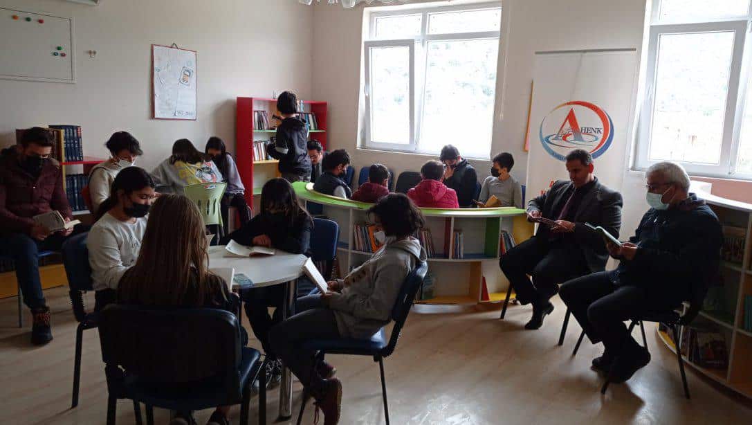 AHENK Projesi Kapsamında Atatürk Ortaokulu'na Ziyaret