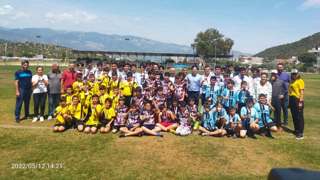 Yıldız ve Genç Erkekler Futbol Turnuvası Final Müsabakaları