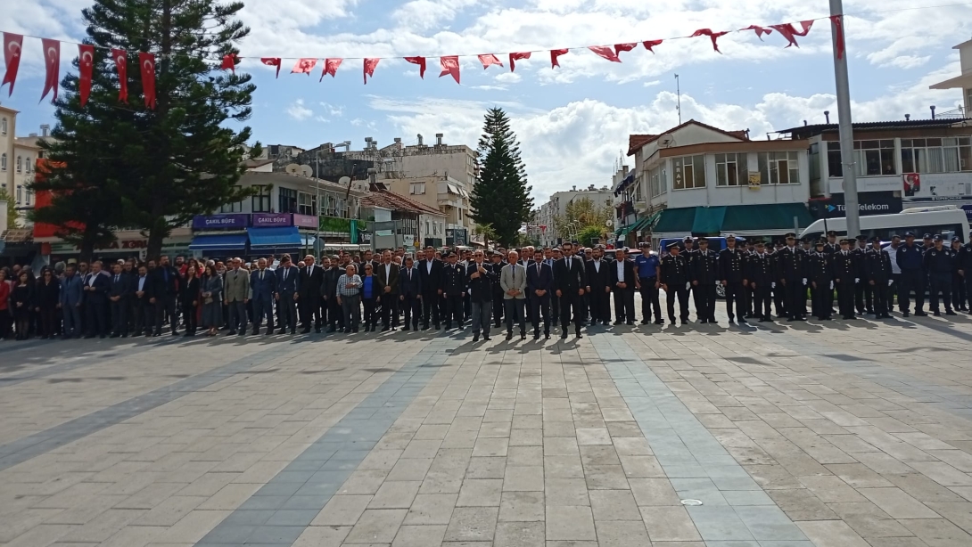 29 Ekim Cumhuriyet Bayramı Çelenk Sunma Töreni